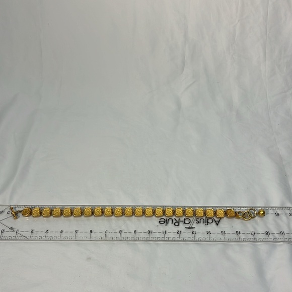 Anne Klein Iconic Gold Vintage Lion Necklace - Picture 7 of 7